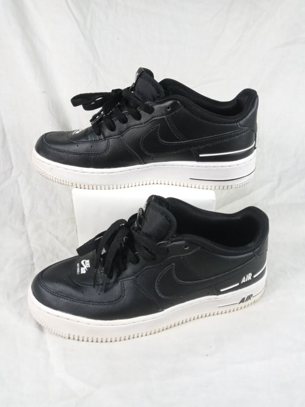 Nike Air Force 1 Low Black & White Men's Athletic Sneakers Size 7Y in Great Cond